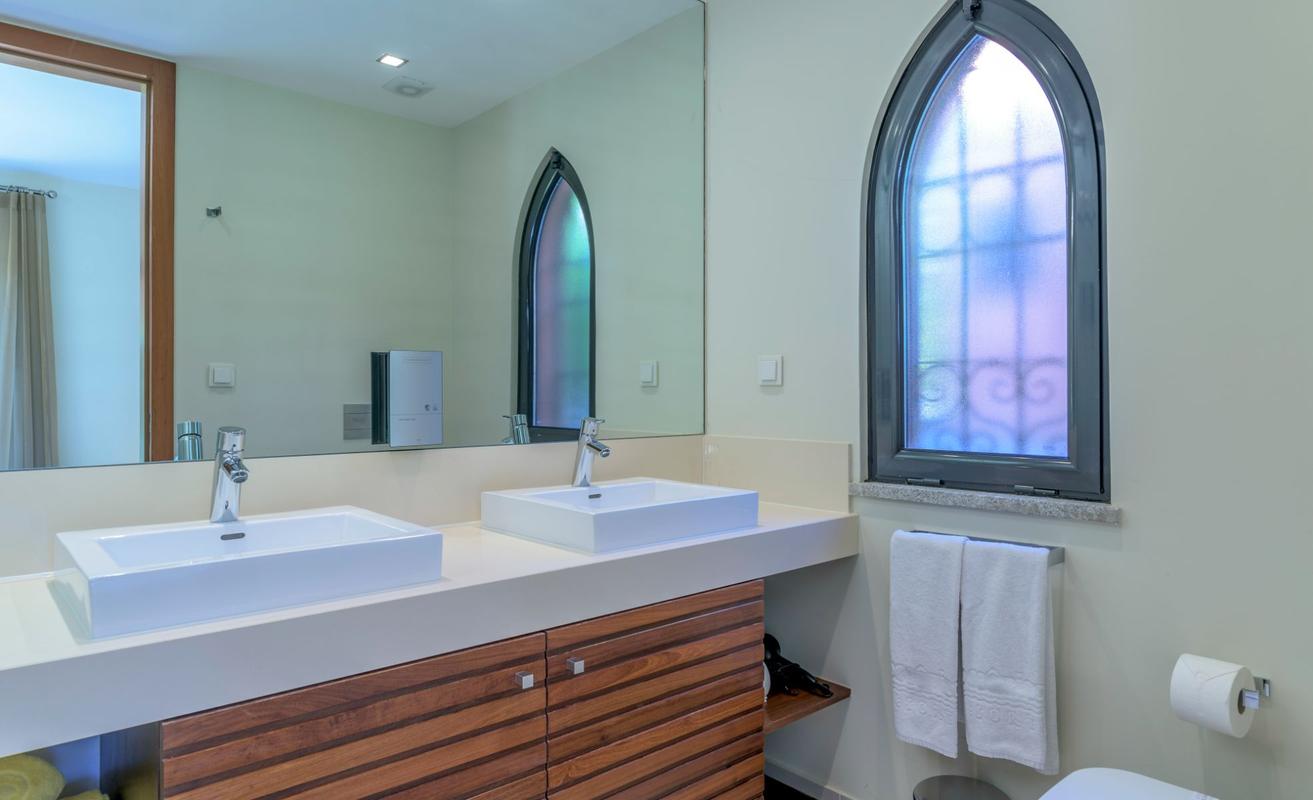 Three-Bedroom Villa with Private Pool  Amendoeira Golf Resort Alcantarilha Three-Bedroom Villa with Private Pool  Amendoeira Golf Resort Alcantarilha