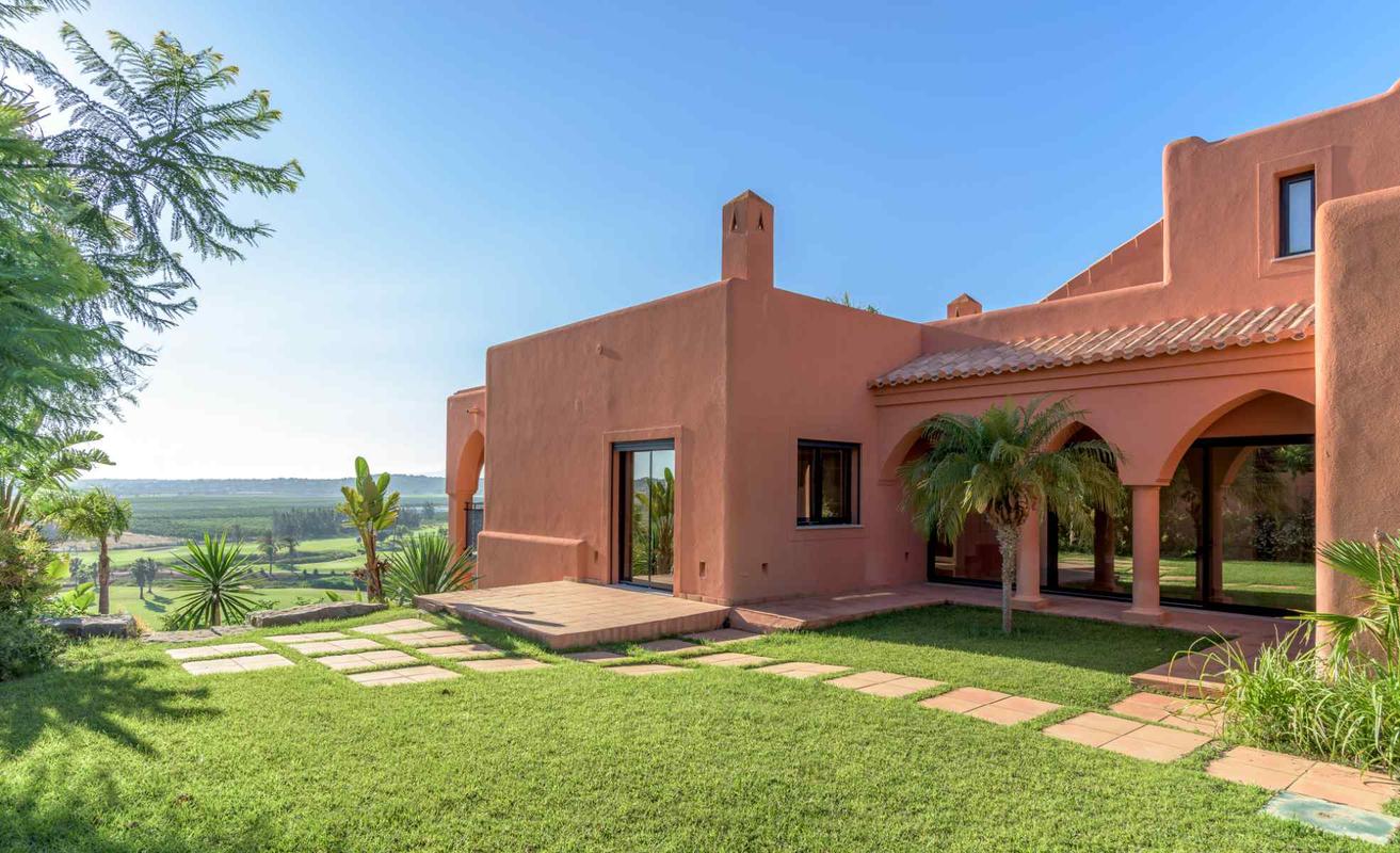 Three-Bedroom Villa with Private Pool  Amendoeira Golf Resort Alcantarilha Three-Bedroom Villa with Private Pool  Amendoeira Golf Resort Alcantarilha